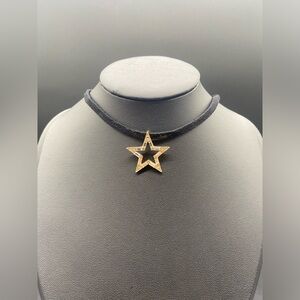 Item 842 Star Choker Necklace With Rhinestone